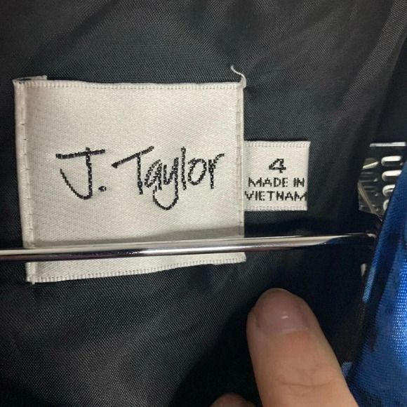 J. Taylor Floral Print Ombré Fit and Flare Dress - Picture 9 of 9